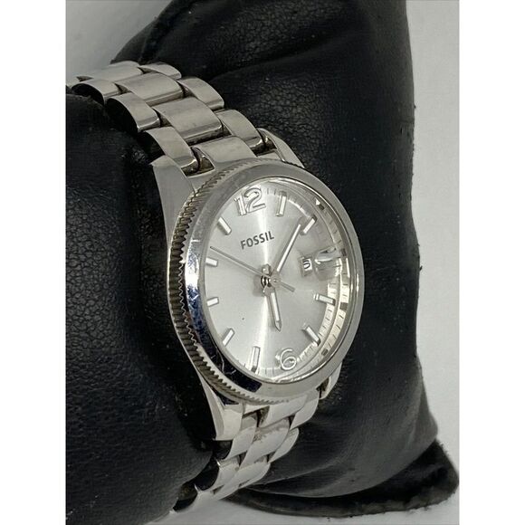 Fossil Small Perfect Boyfriend ES3582 Women's Stainless Steel Analog Watch XR630 - Picture 5 of 12